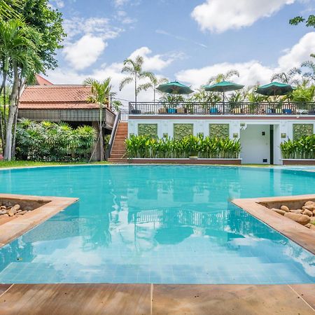Bamboo Retreat Villa Siem Reap Exterior photo